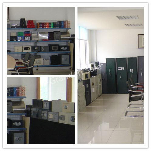 Solid Steel Wall Safe Box for Home and Office (WK490B)