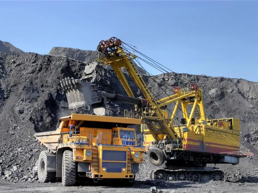 Mining industry wear solutions — crusher liners, conveyor chutes, bucket lips
