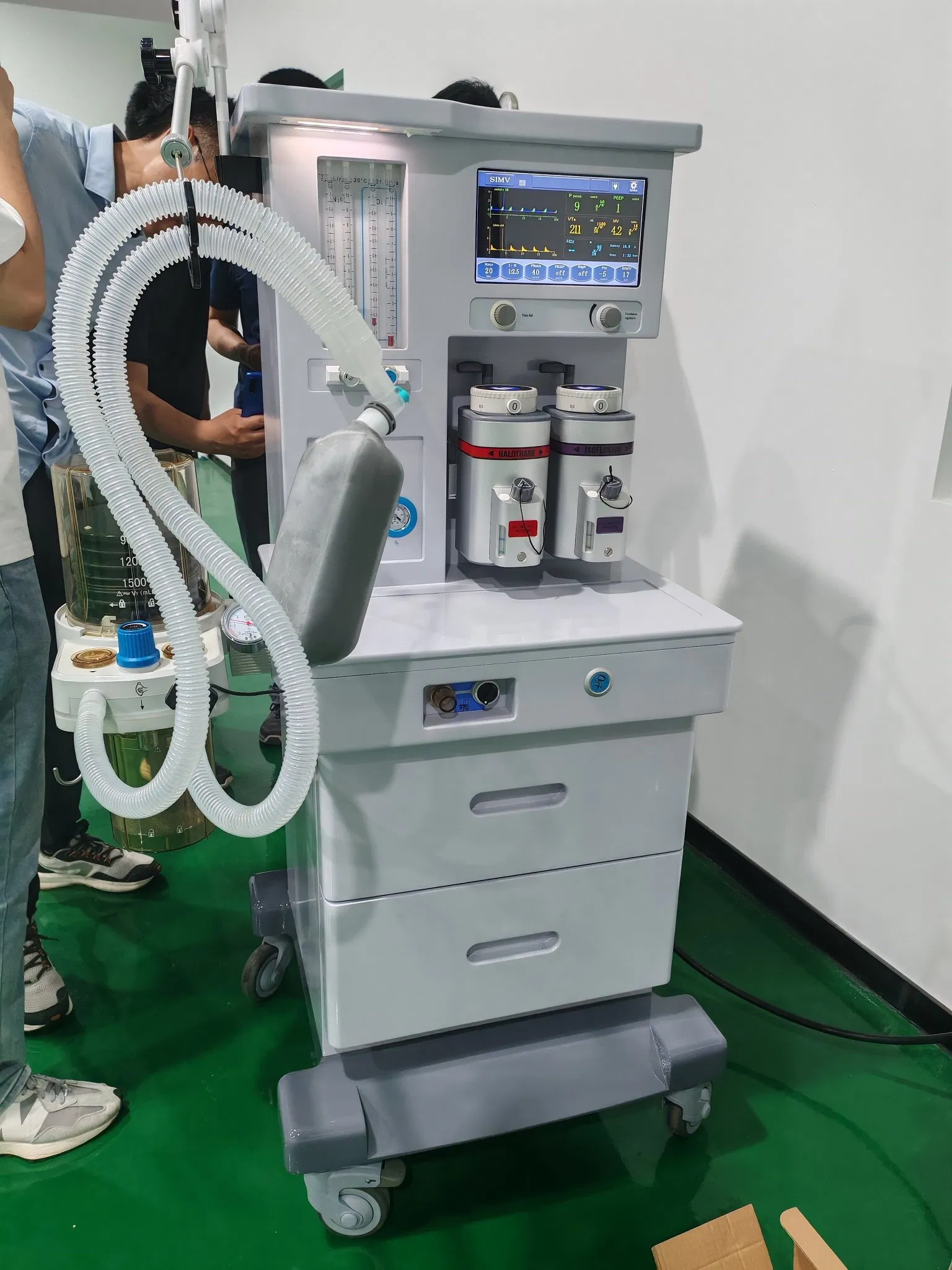 Cost-Effective Anesthesia System with 2 High-Precison Vaporizers