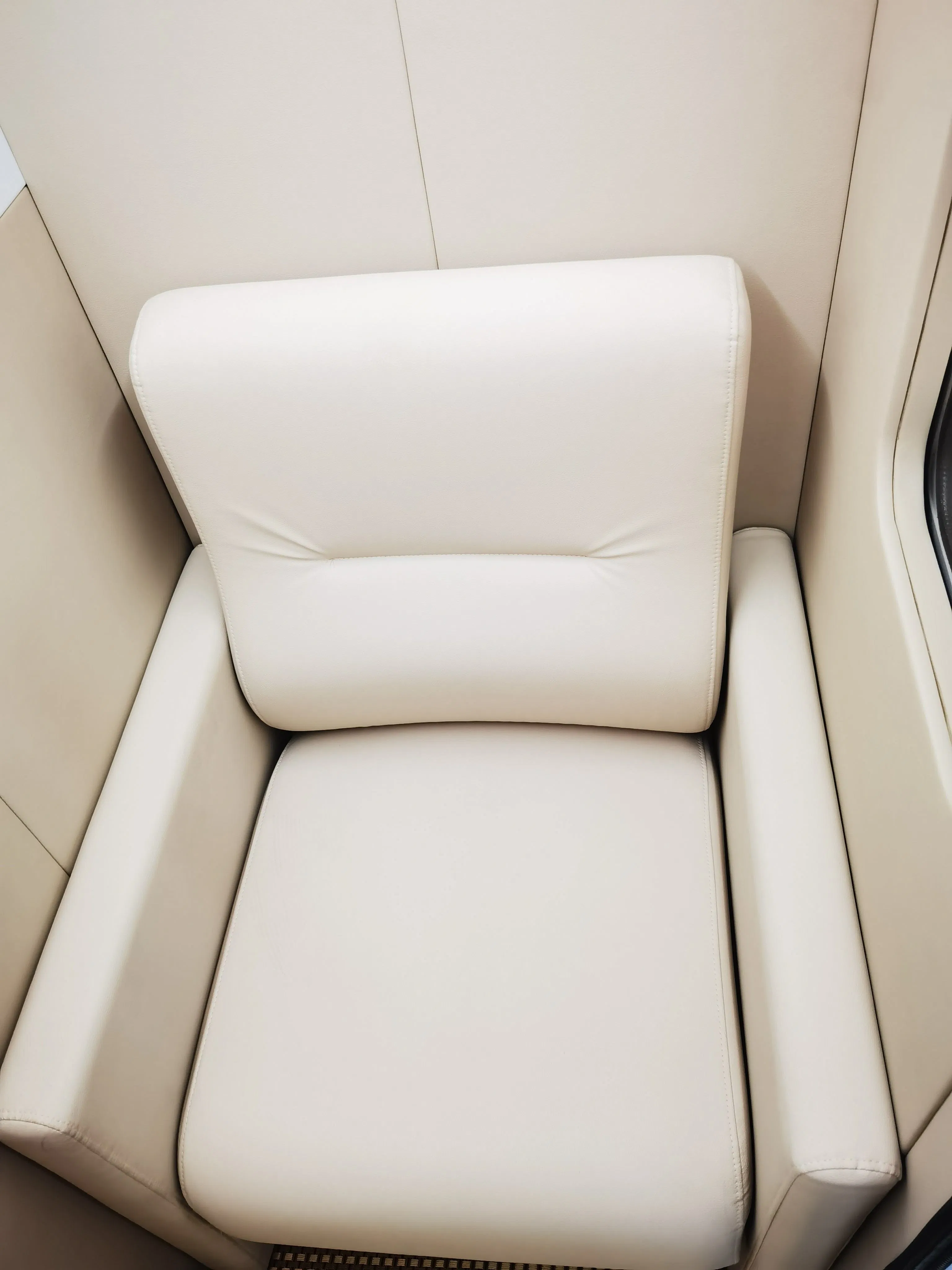 Super Wholesale Hard Shell Hyperbaric Oxygen Therapy Chamber 2.0ATA Home Use Hbot Chamber Onsite Inspection Physical Therapy Equipment