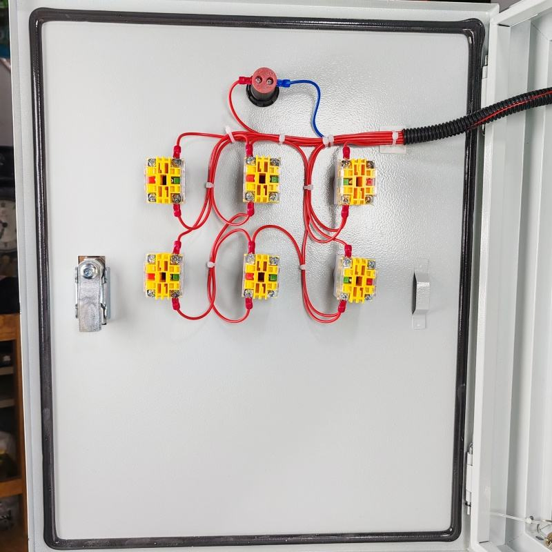 Smart Alternate Operation Agricultural Greenhouse Heating System Self Regulating Controller Model