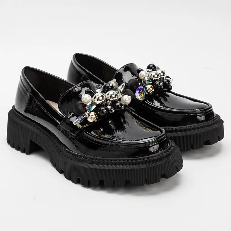 China Women Premium Loafers with Pearls Decoration Manufacturers, Factories