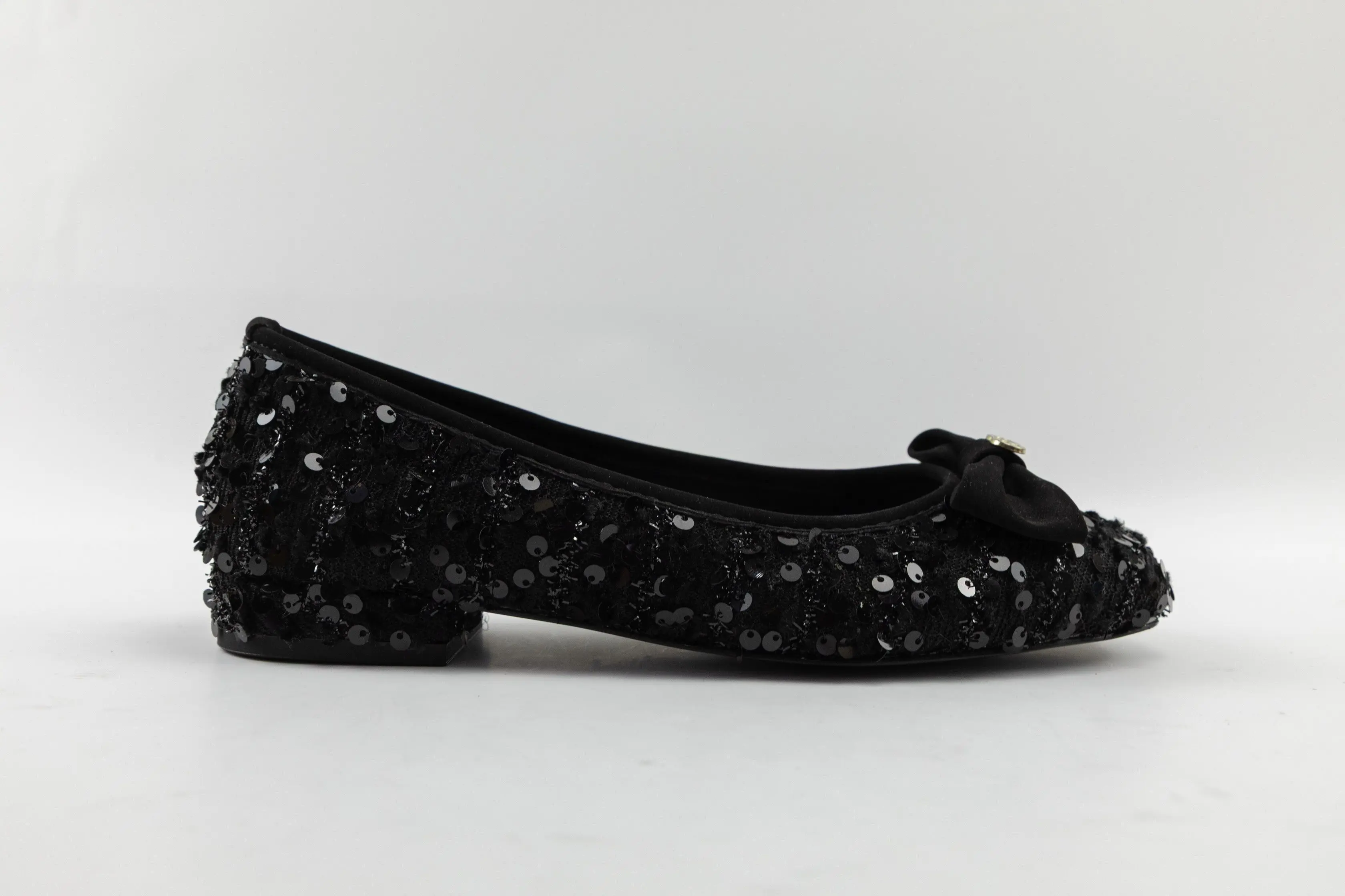 OEM ODM Custom Black Sequin Girls Ballerina Shoes with Bow and Gold Charm Decoration