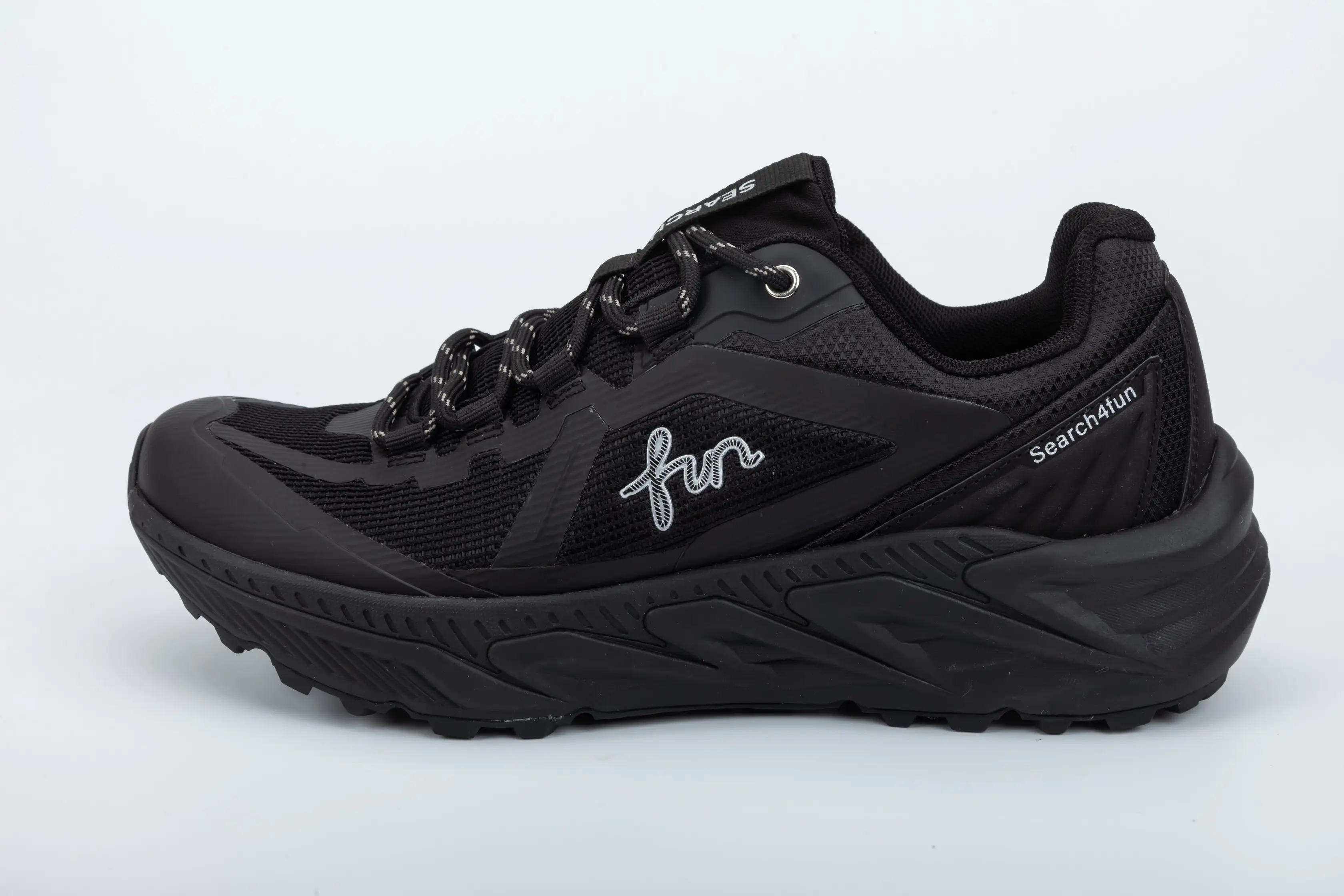 Custom Lightweight Mesh Trail Running Shoes with Cushioned Grip Sole for Outdoor Sports