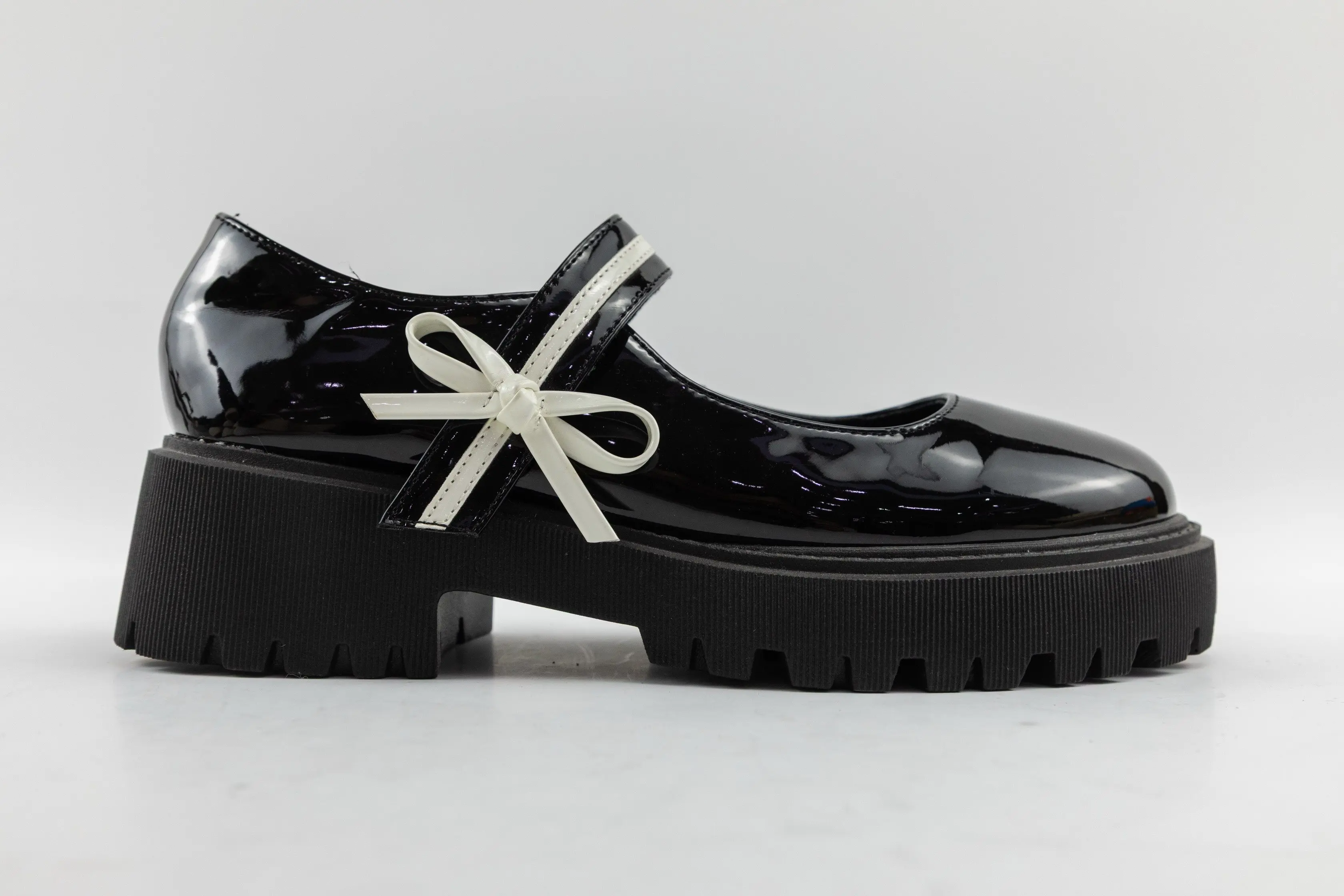 Best Tailor-Made Heeled Casual Flower Women Loafers Supplier, Factory