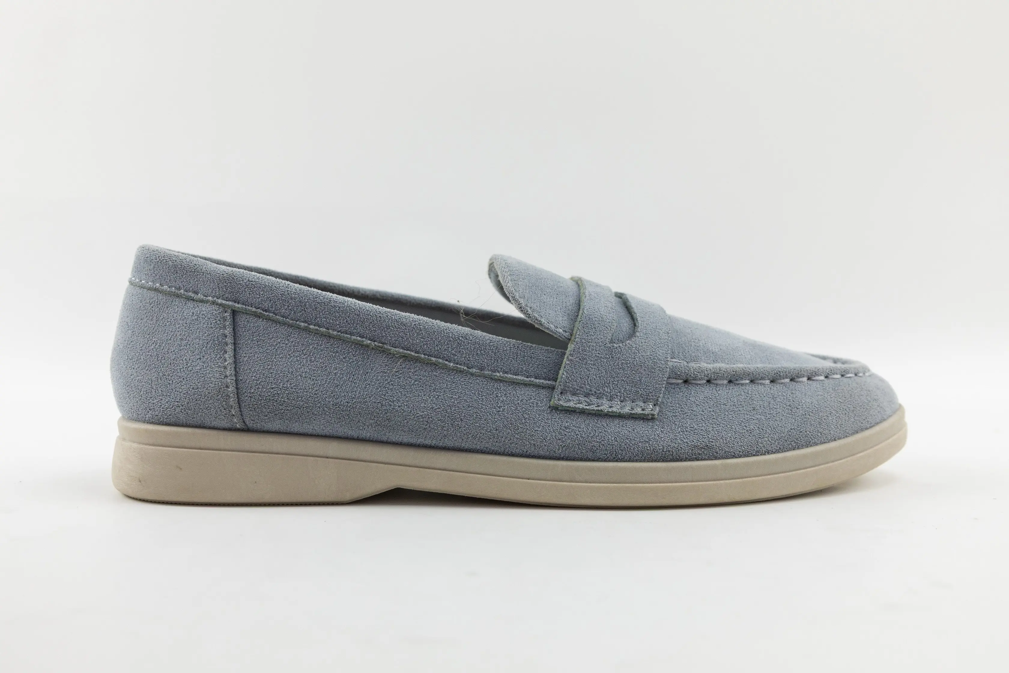 OEM ODM Tailor-Made Classic Casual Suede Women Loafers – Elegance in Everyday Comfort