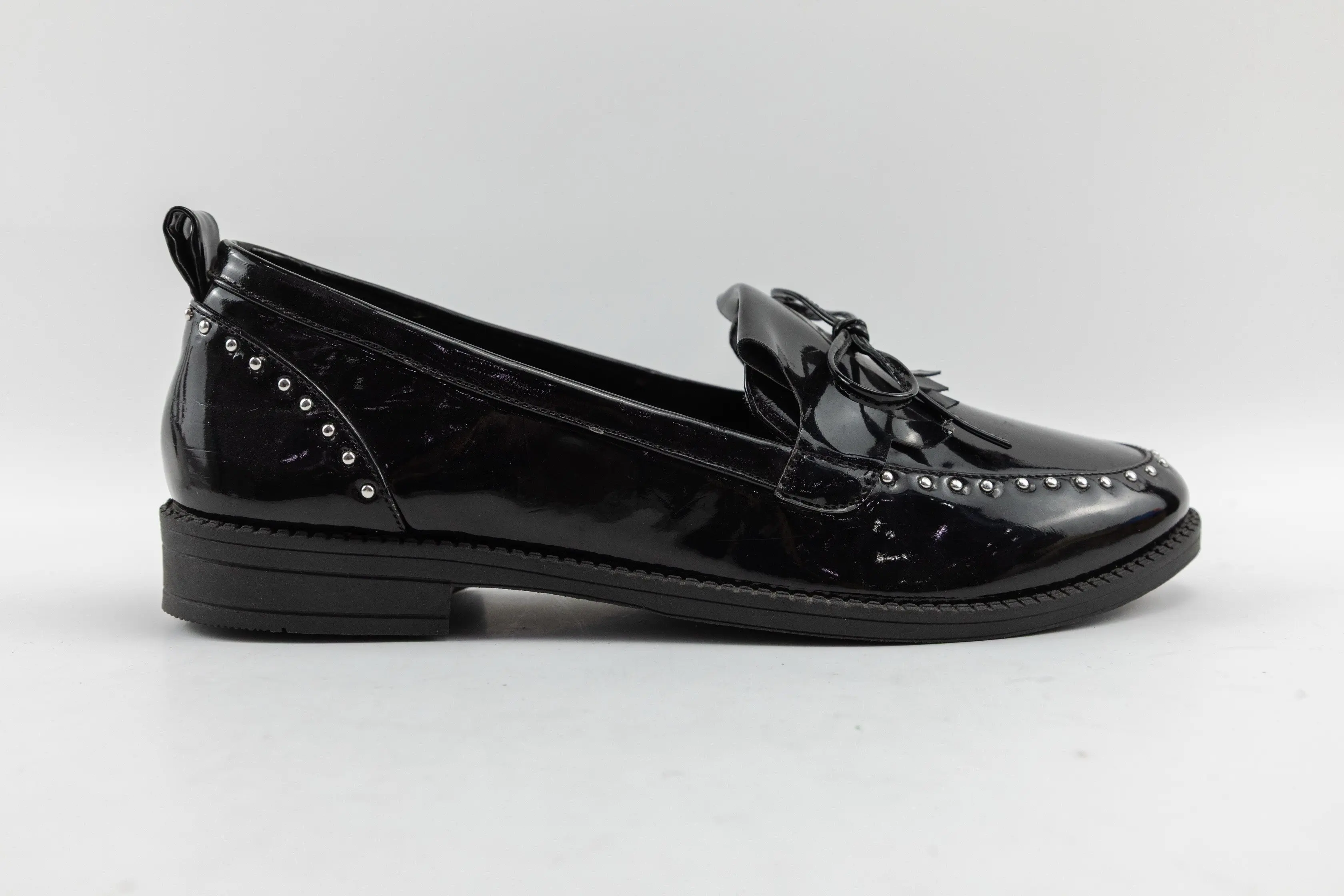 ODM Customized Rivet Decoration Black Office Women Loafers Suppliers, Supplier