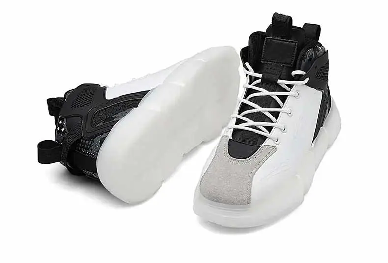 Custom High Top Trendy Men Walking Shoes (OEM/ODM Available)