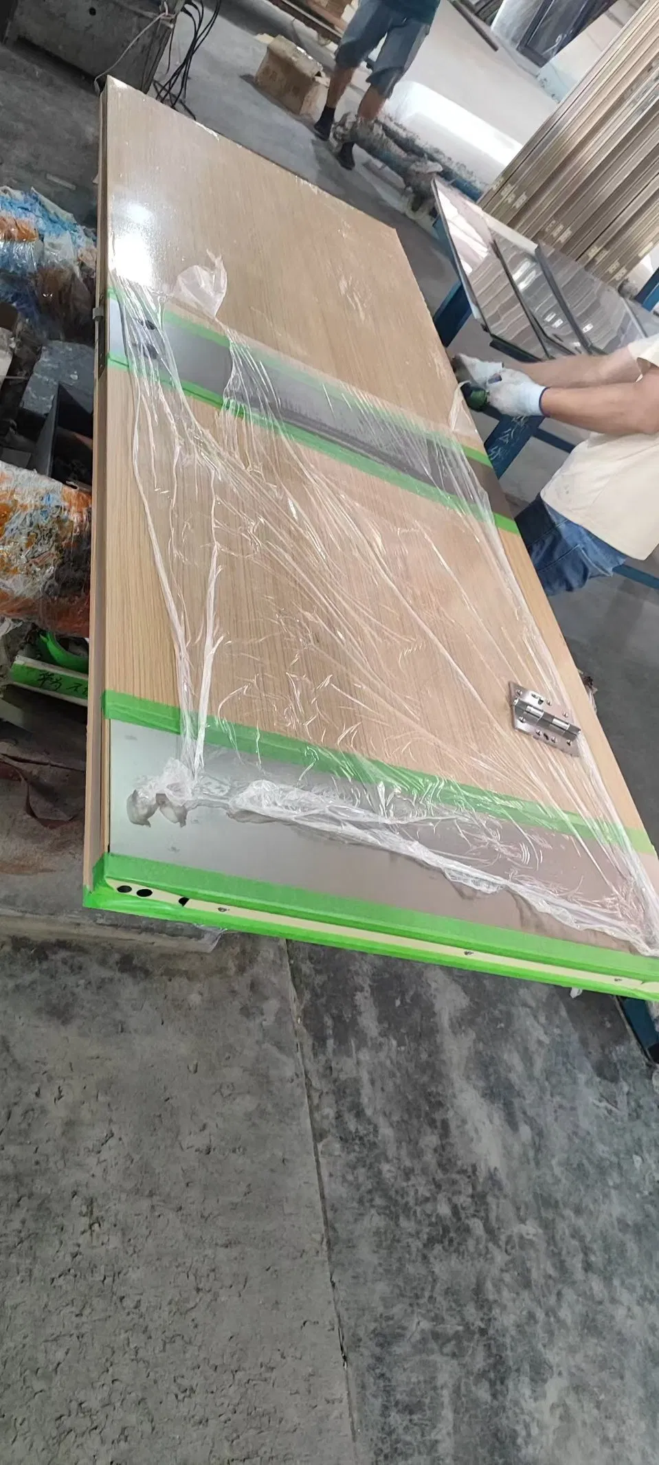 UL Fire Rated Steel Door with Wooden Color and S. S Plate