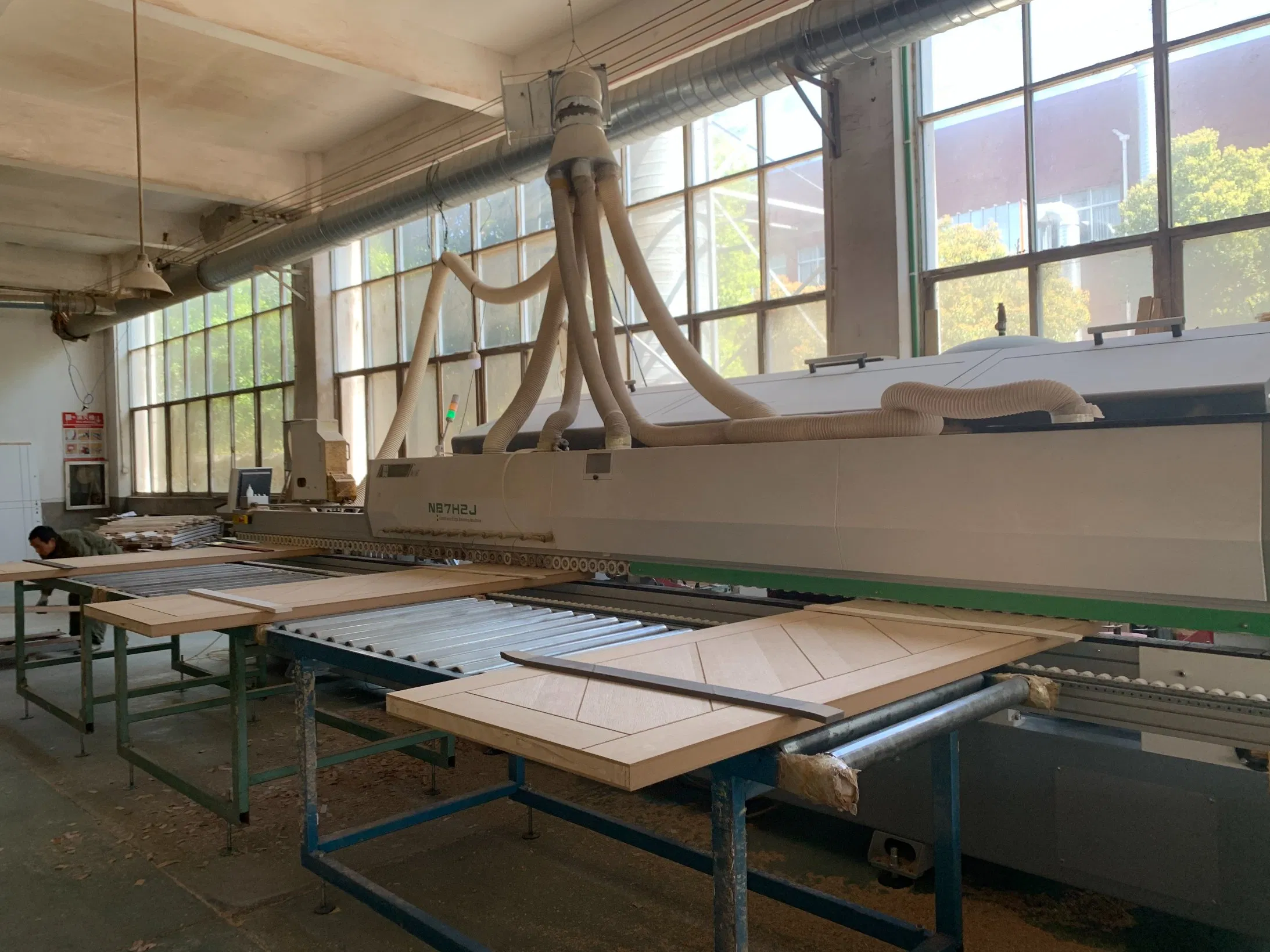 Engineered Oak Veneer MDF Panel Interior Sliding Wood Barn Door with Grooves