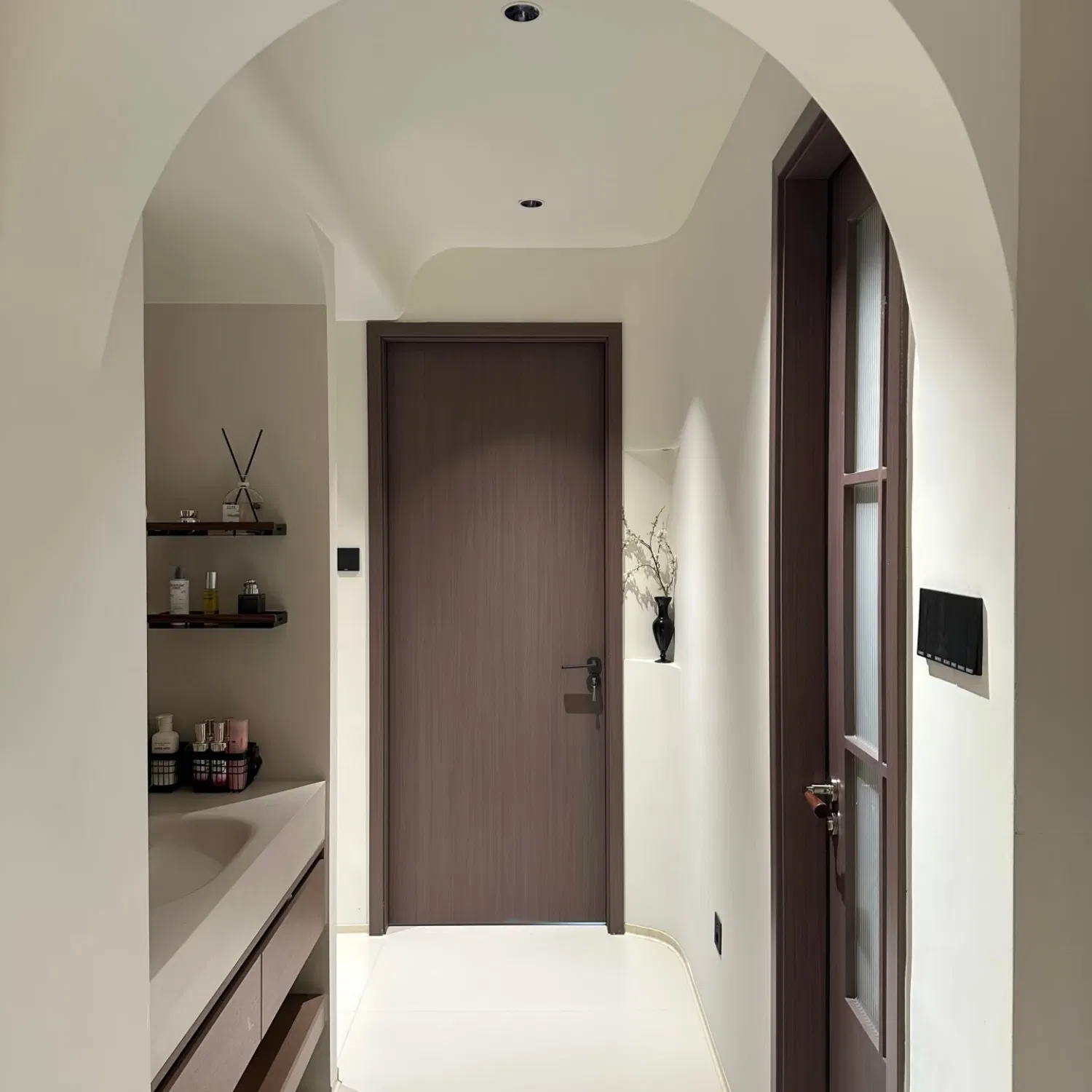 Interior Wooden Sliding Timber Room Solid Wood PVC Smart Lock Entrance HDF Interior Pine Solid Timber Entry Wooden Pivot Glass Wooden Double Front Entry Door