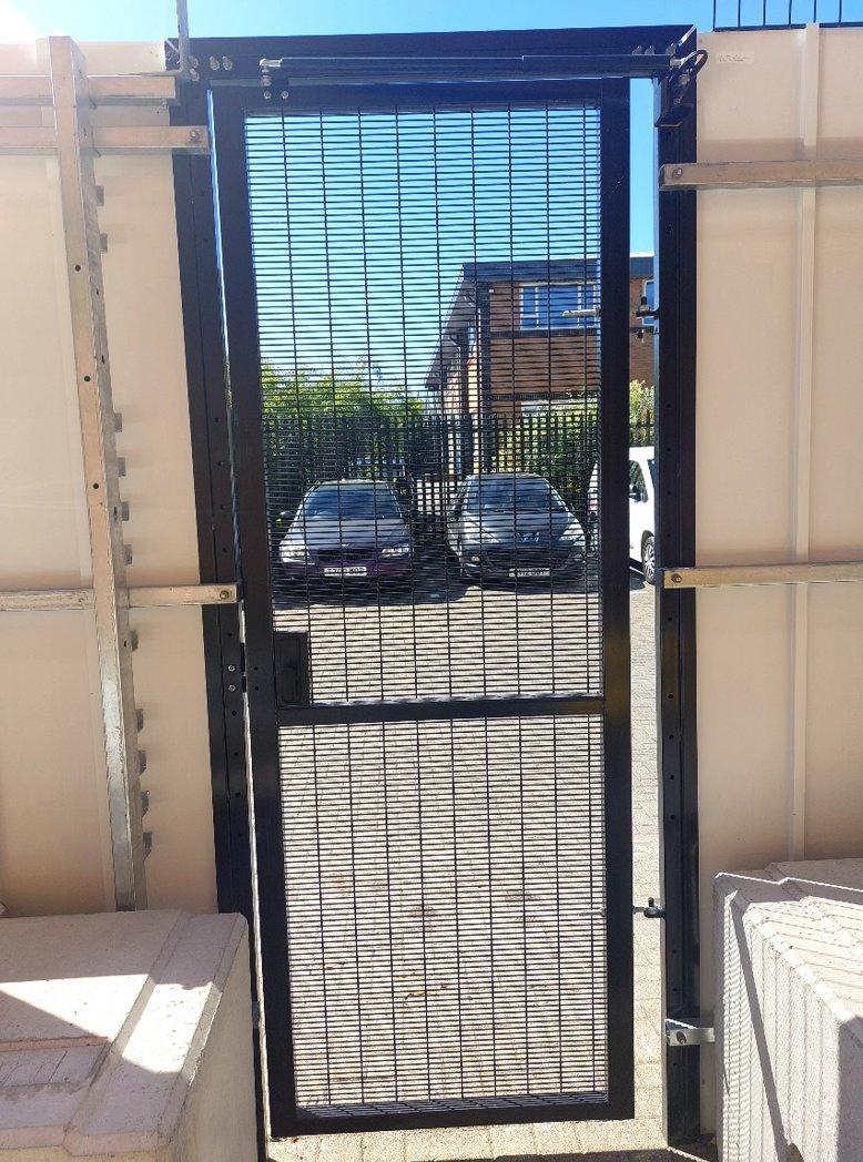 Puertas de seguridad para escuelas primarias, puertas de seguridad con cerraduras horizontales y verticales