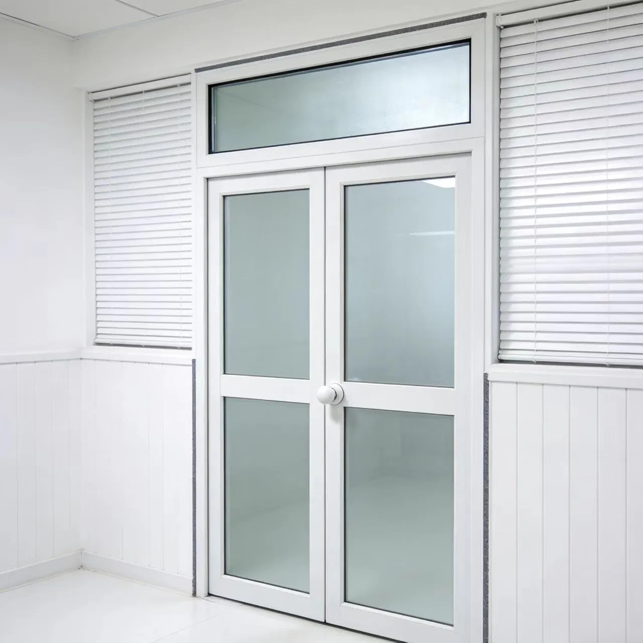 Sound and Heat Insulating Aluminum Alloy Hinged Toughened Glass Door