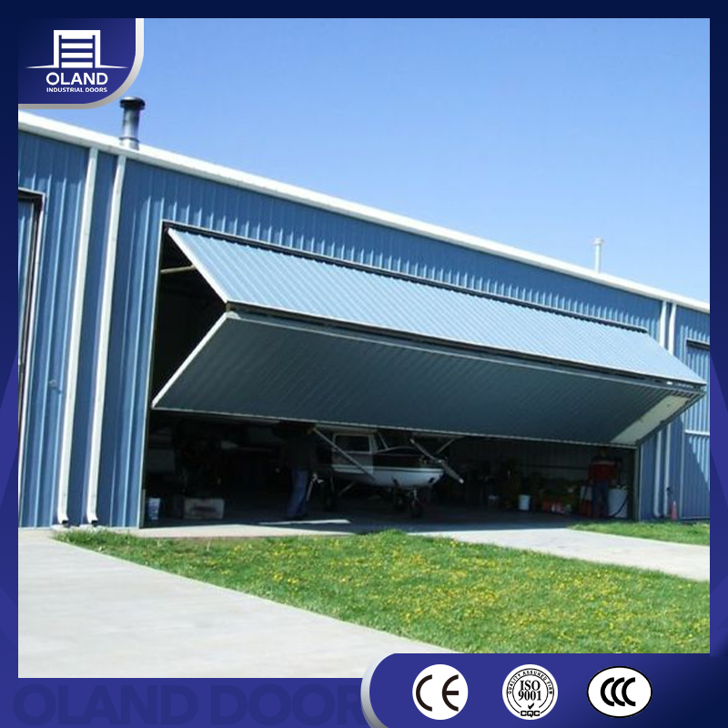 Modern Customized Electric Vertical Bi-Fold up Hangar Door Windproof Aluminum Alloy Folding Finished Surface Rolling Open Villas Garage Doors for Airport