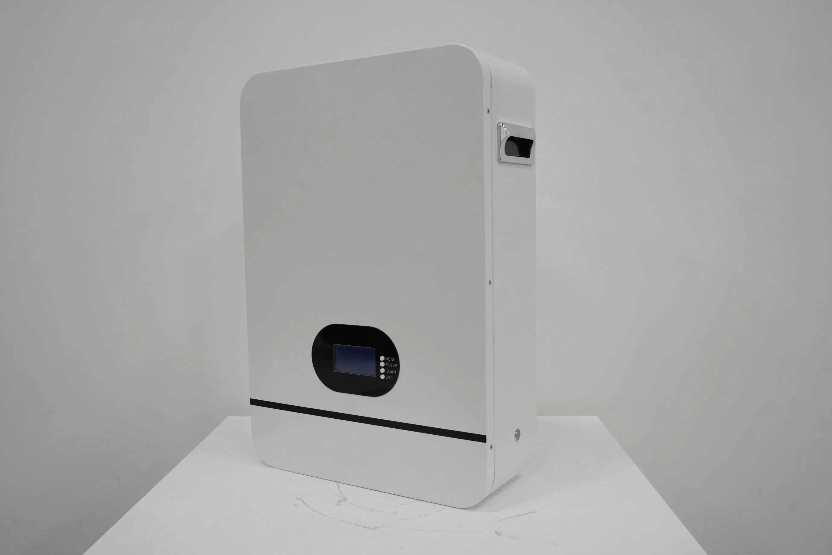 Advanced Wall-Mounted Home Energy Storage System for Solar Integration