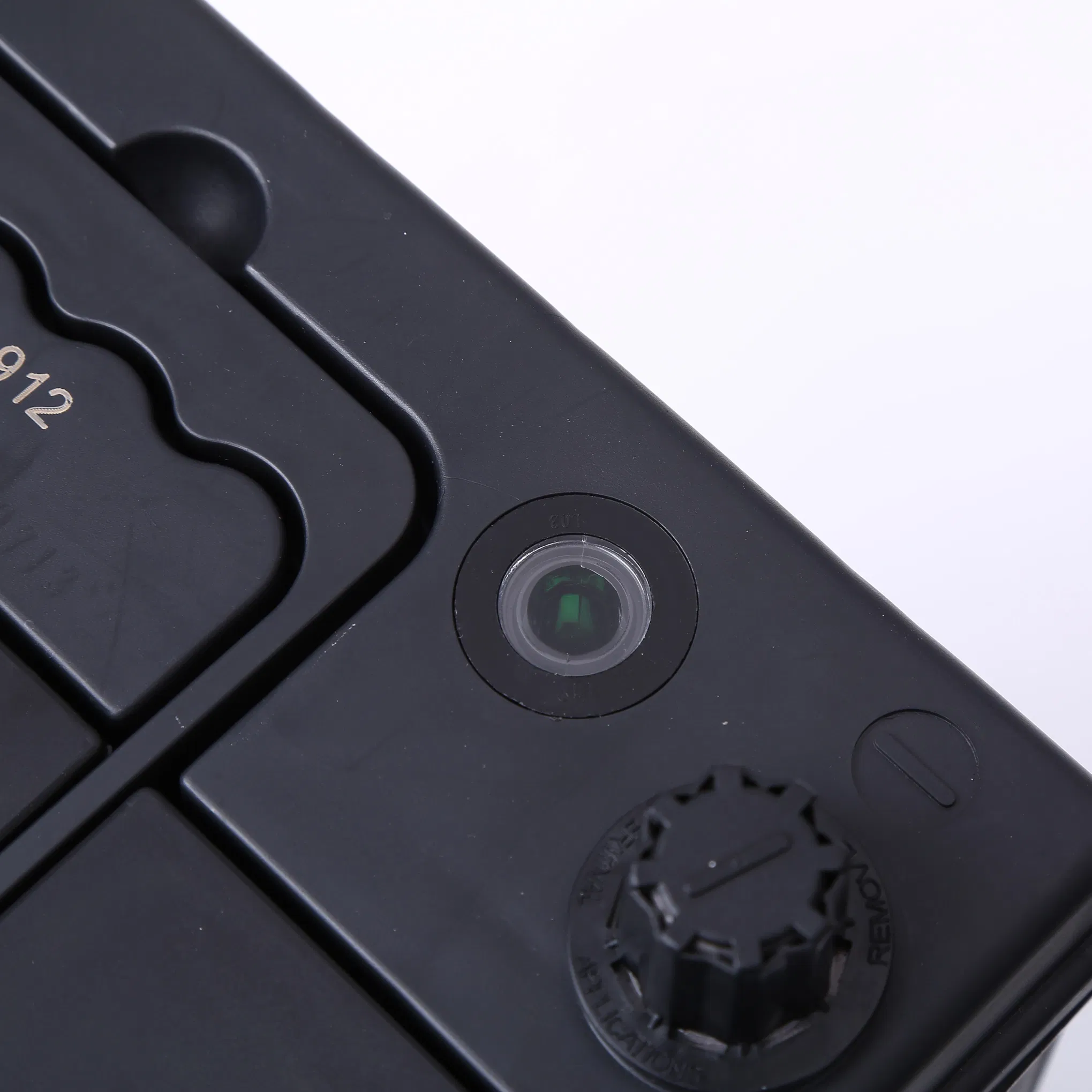 Factory Price DIN75 Mf 12V Automotive Lead Acid Auto Car Starting Battery Thundermax