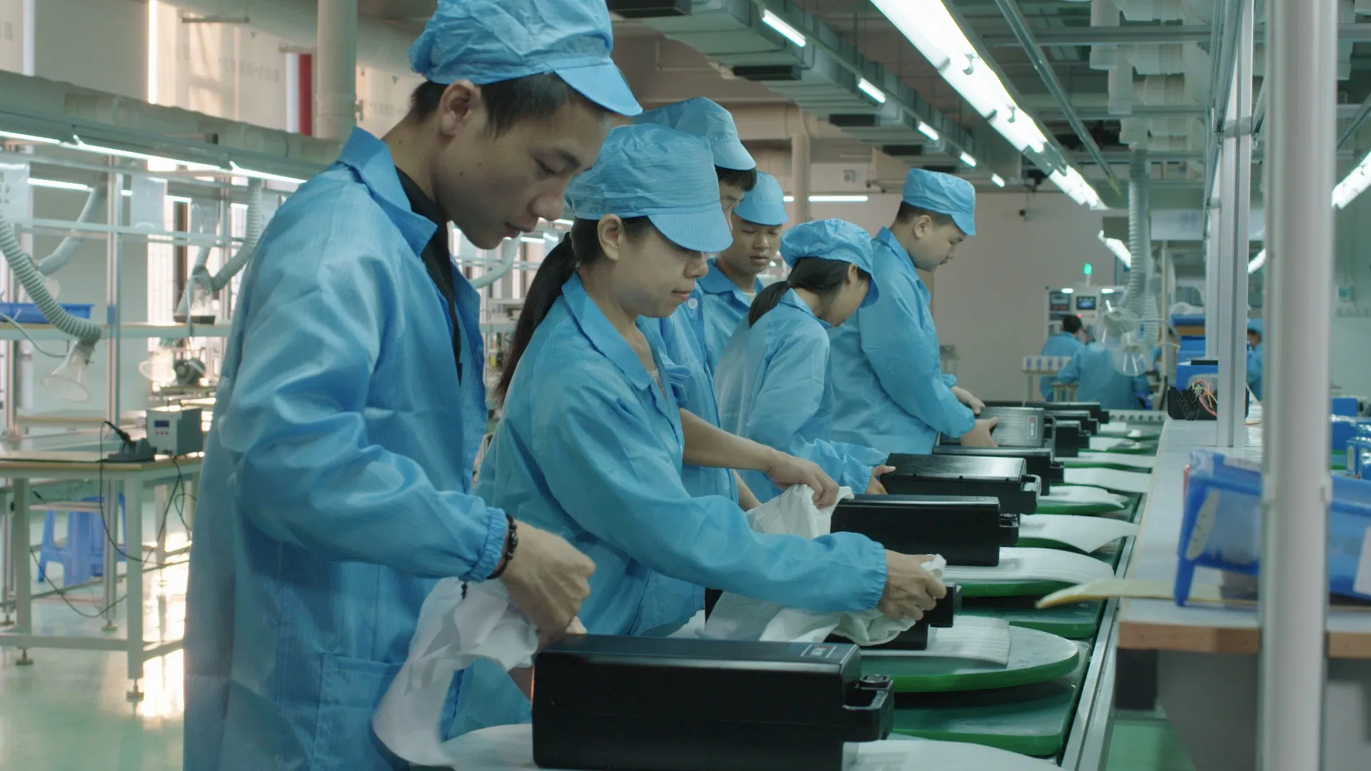 12V 100ah Lithium Iron Phosphate Battery Pack for Solar System RV Electric Car Scooter Motorcycle Boat