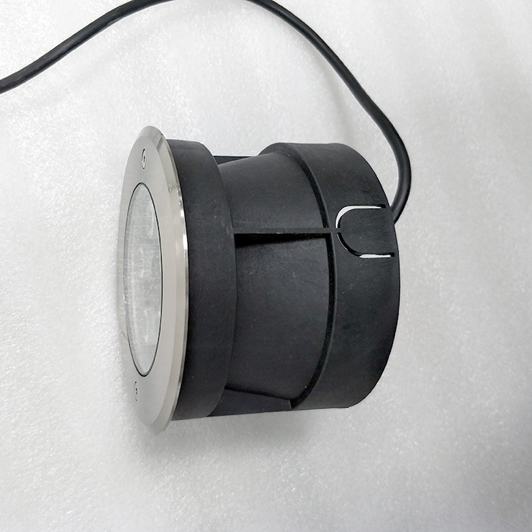 مصباح مدفون من الفولاذ المقاوم للصدأ 18W 15W 12W 9W 7W 5W إضاءة LED تحت الأرض قابلة للتعديل