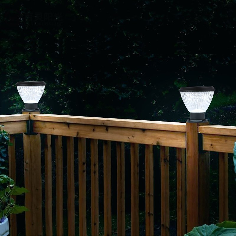 تركيب سهل خارجي IP65 مصباح عمود شمسي LED مقاوم للماء لمصباح حديقة بوابة سطح سياج عمود