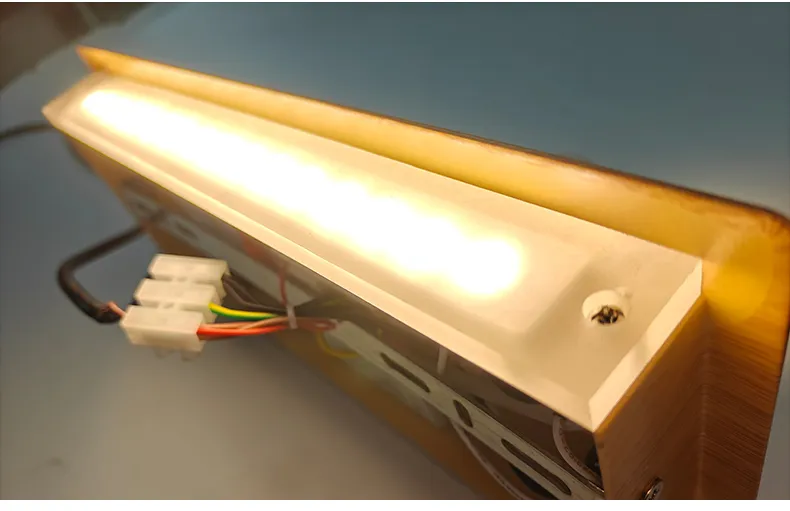 مصباح قراءة حائط فندقي LED مع شحن لاسلكي وUSB