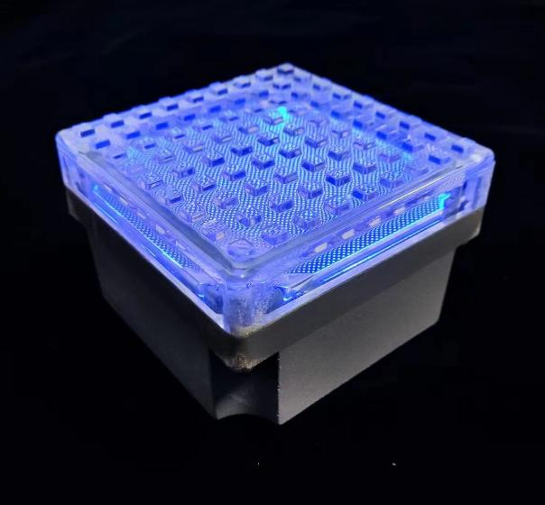 ضوء أرضي مربع الشكل مقاوم للماء يعمل بتقنية LED للحدائق والمناظر الطبيعية تحت الأرض إضاءة شمسية للسطح