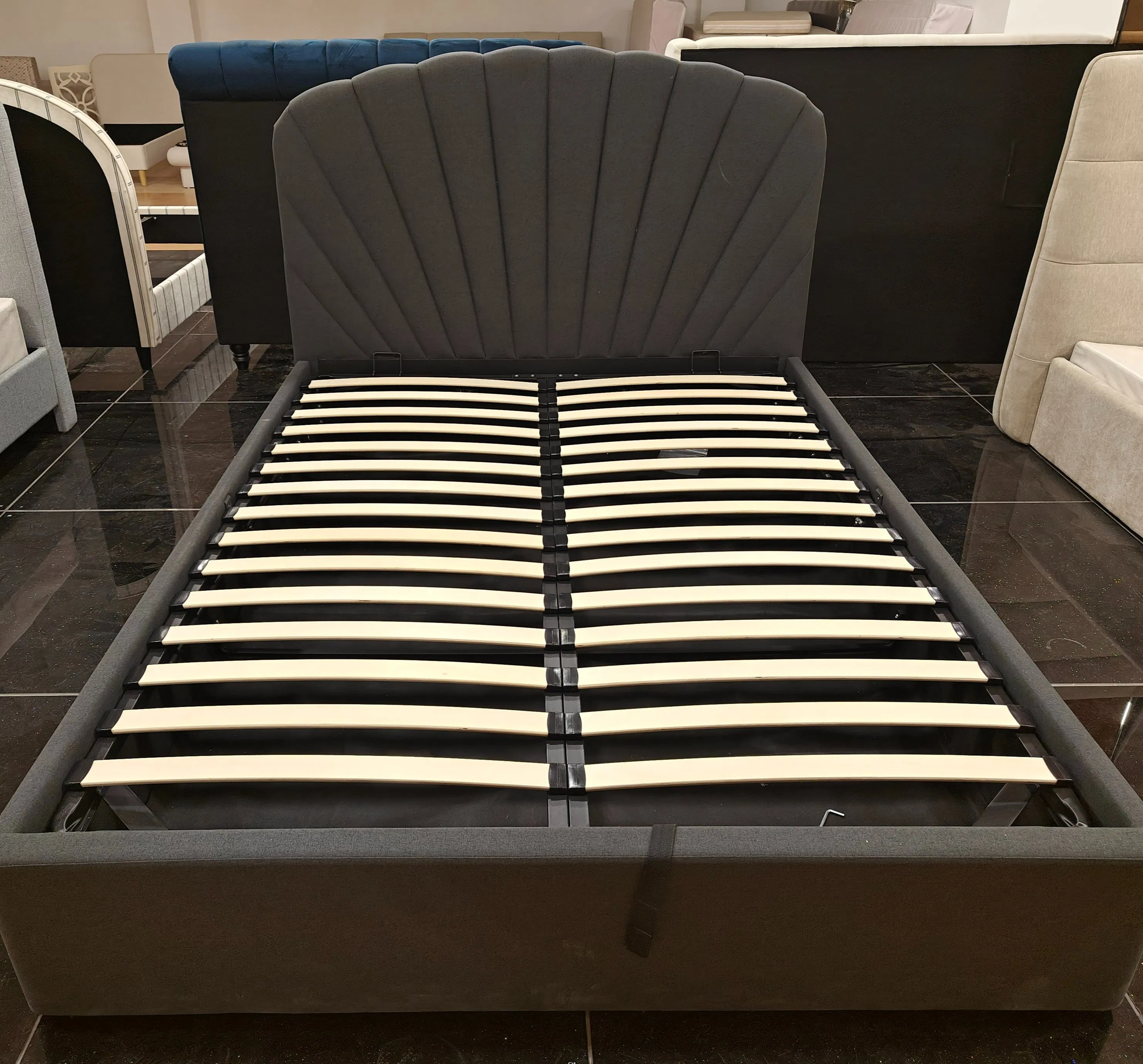 Customized Super King Queen Bedroom Furniture Frame Storage Ottoman Bedplatform Metal Bed Frame with Storage for Poland Hotel Home Apartment K/D Bed Frame