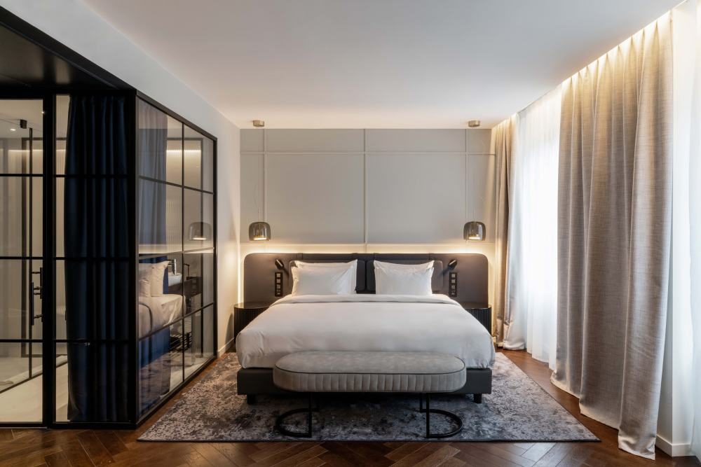 Modern Five Star Luxury Hotel Furniture Custom Design for Resort Apartment Bedroom Sets Complete Hospitality Solutions