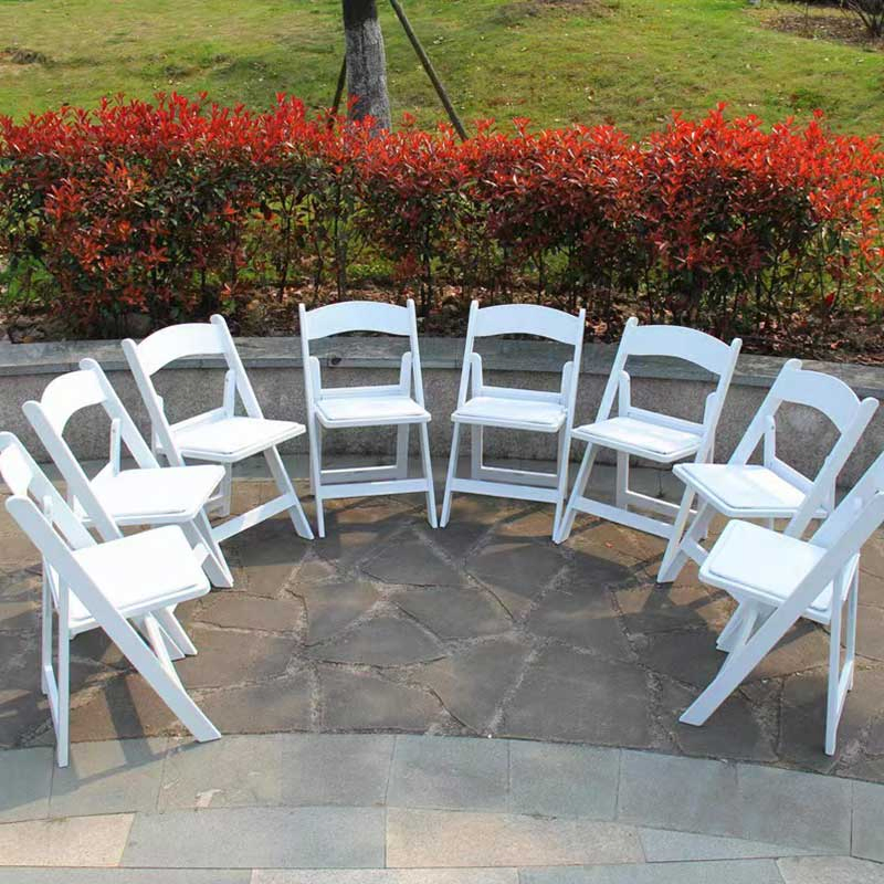 Durable Lightweight Portable Comfortable Classic Banquet Dining Outdoor Event Resin Folding Chair