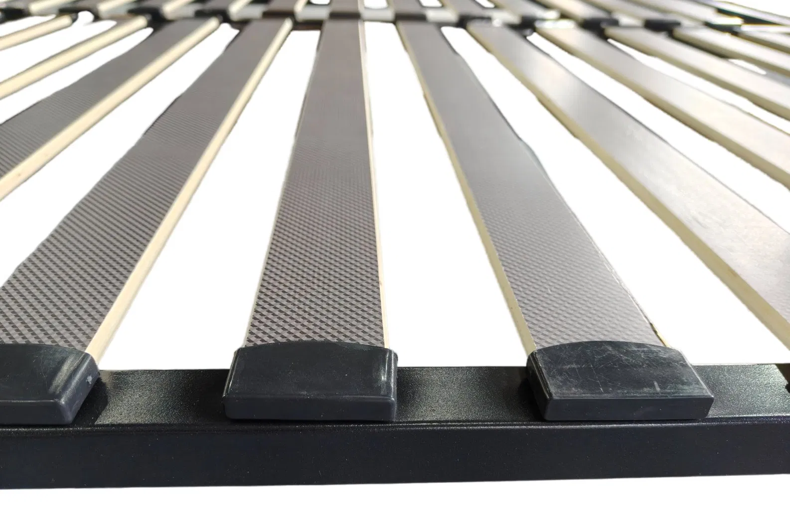 Long-Term Use Noise-Reducing Cost-Effective Robust Iron Slatted Bed Storage Frame