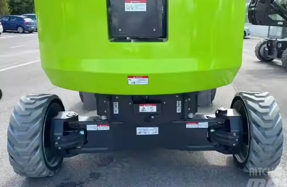 Articulating Boom Lift 5