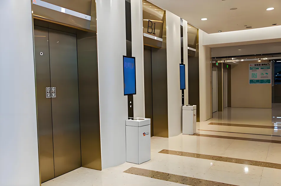 Commercial Elevator