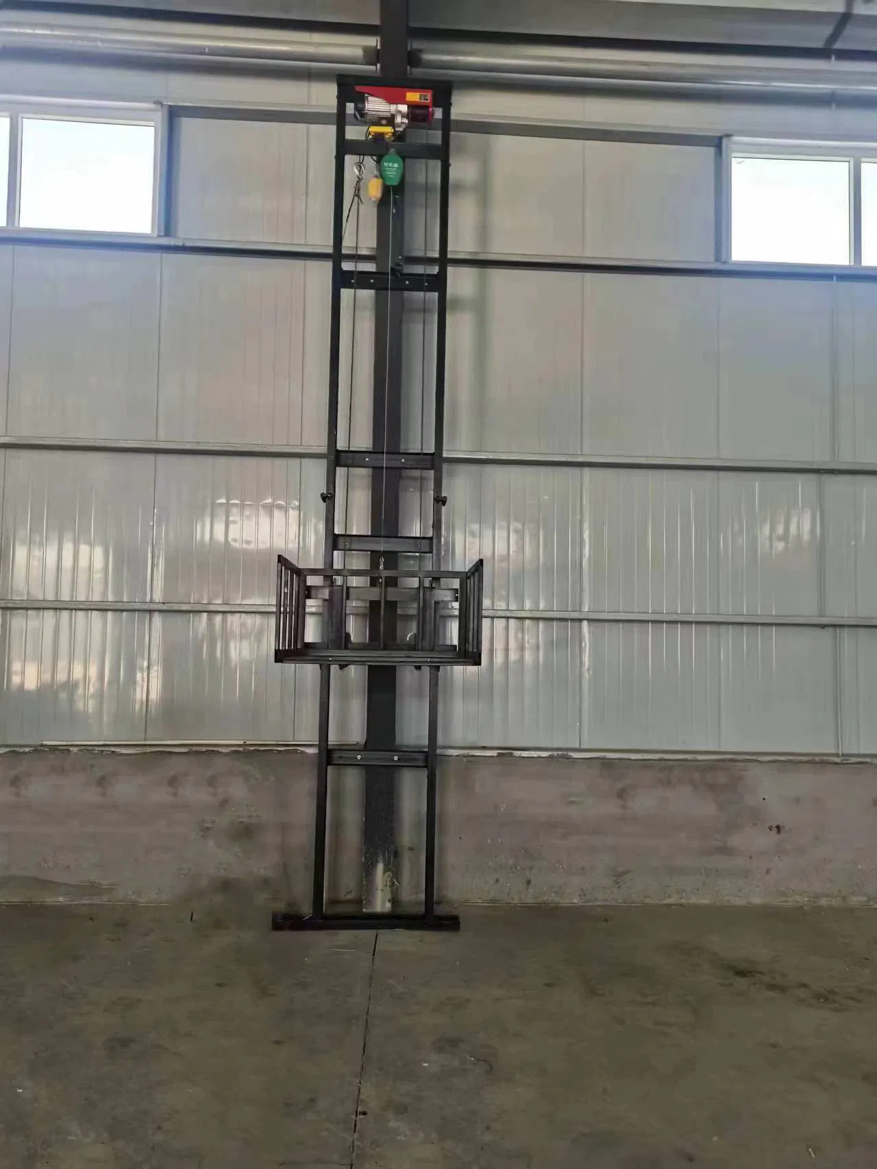 2m-15m Electric Elevator Lift Platform for Person Freight Small Material Cargo Lift Warehouse Household