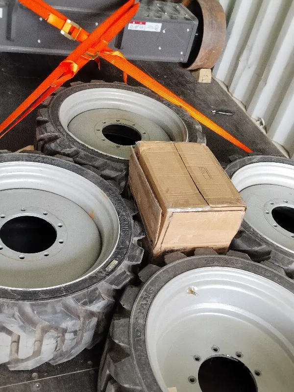 Articulating Boom Lift View 3