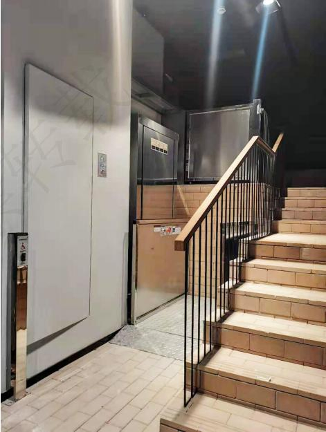 1.0-4.0m Disabled People Home Outdoor Electric Hydraulic Vertical Handicap Wheelchair Lift