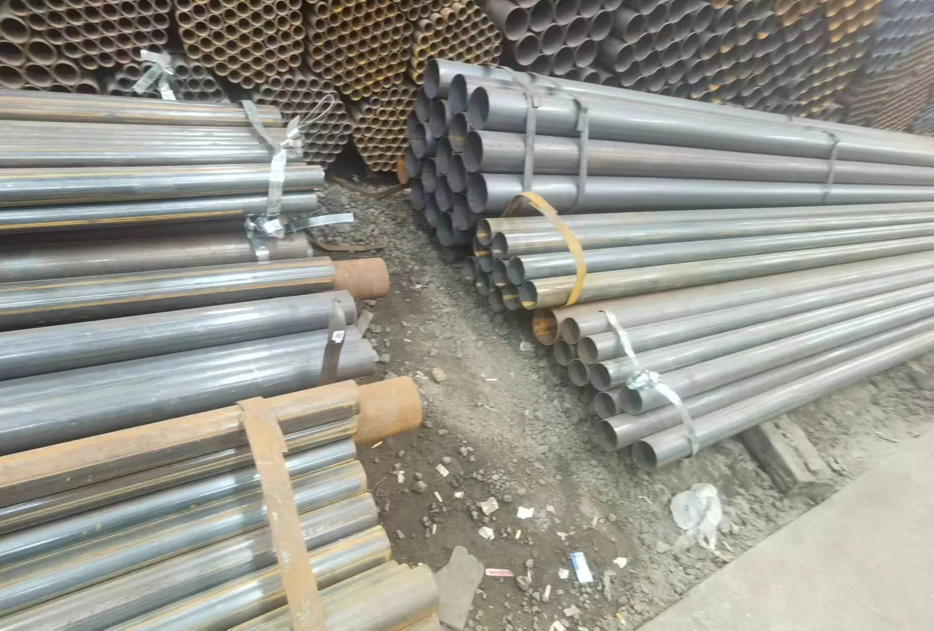 Factory Wholesale High Compatibility Welded Round Tube Seamless Steel Tube for Oil and Gas Fluid Piping