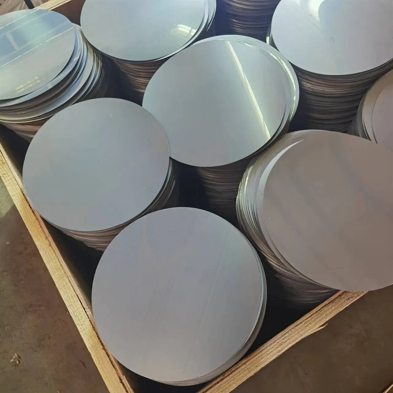 High Quality 2b/Ba/8K Mirror Surface Grade 201/202/304/316 J1/J2/J3/J4 Stainless Circle Steel