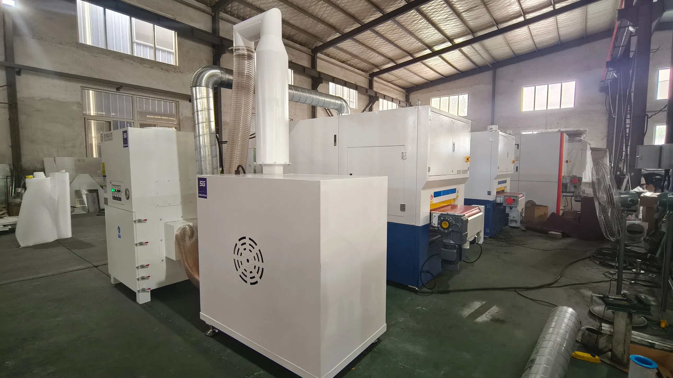 Smart Thin-Gauge Deburring Machine Metal Finisher Combining Automated Edge with Programmable Surface Brushing Patterns