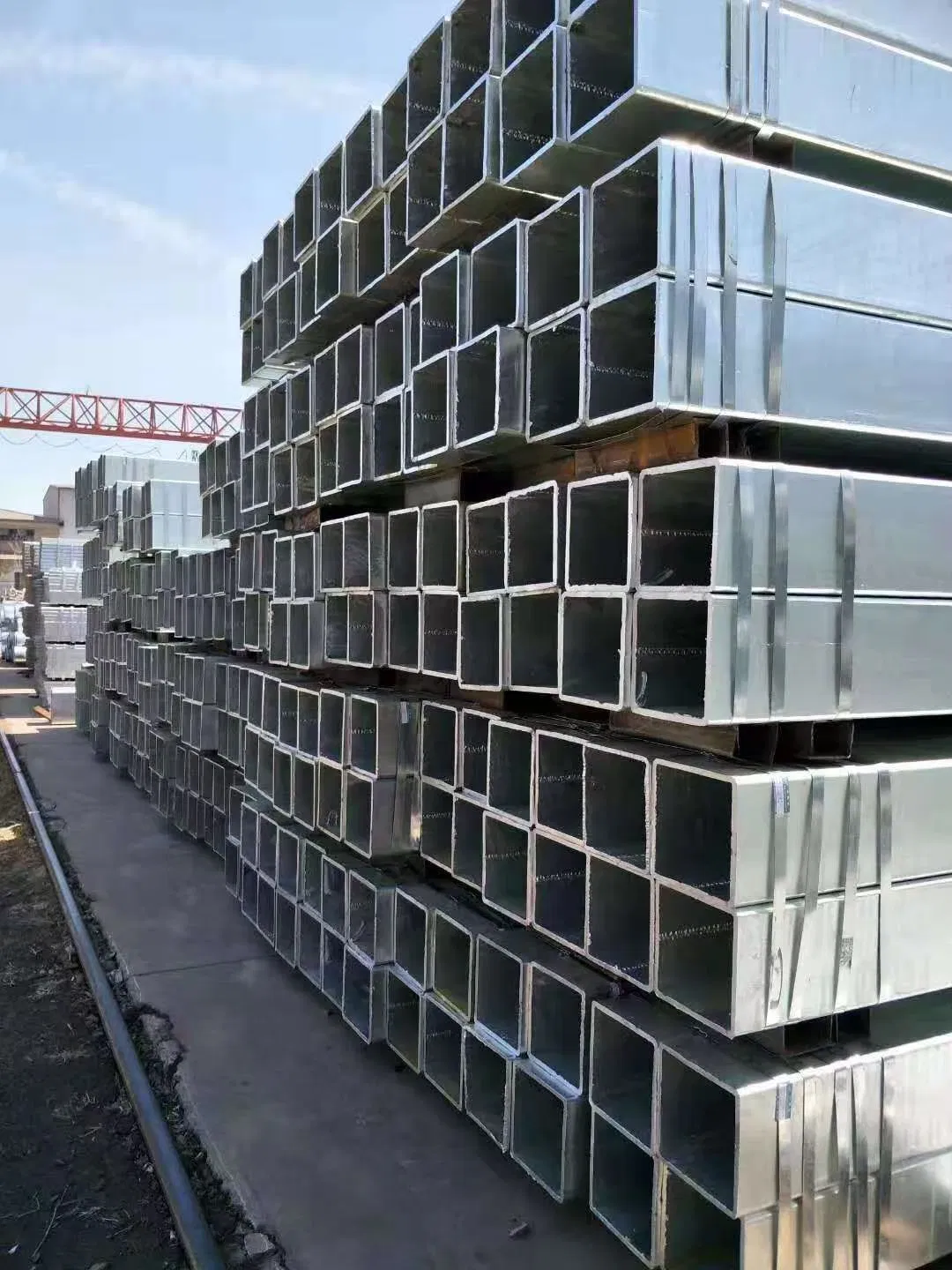 Factory Price Rectangular and Square Galvanized Steel Pipe Tube Galvanized Steel Square Tube