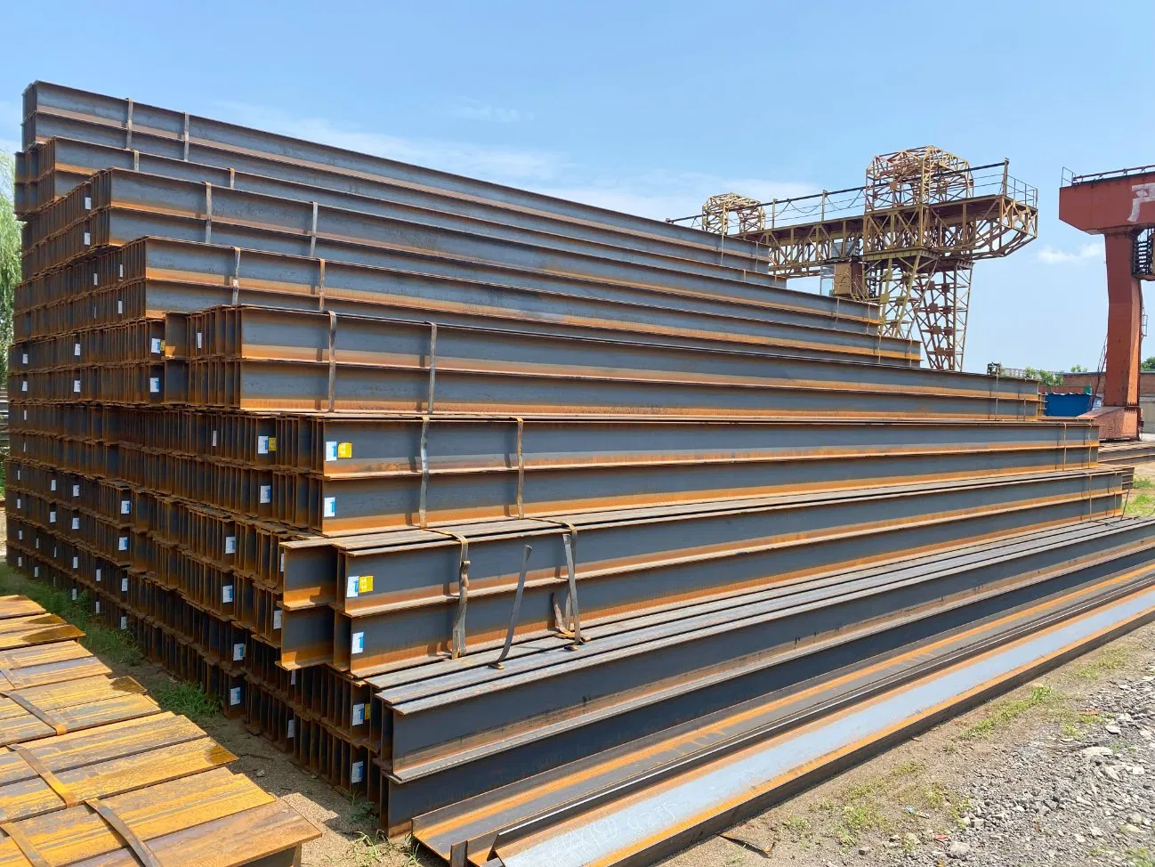 Hot Sell ASTM 316L Hot Rolled Structural Stainless Steel H Beam Supplies H Beam ASTM A36 Steel H-Beams