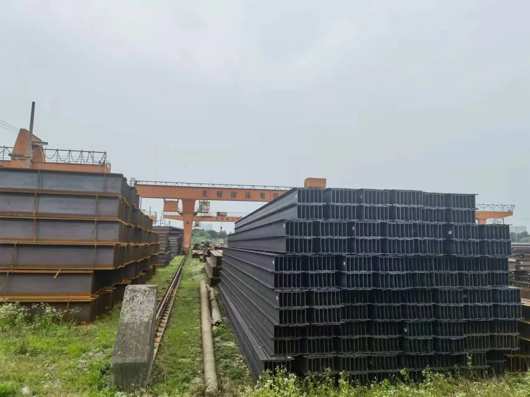 ASTM Q235 Q355 Ss400 A36 A572 Carbon Steel H Beam I Beam C Channel