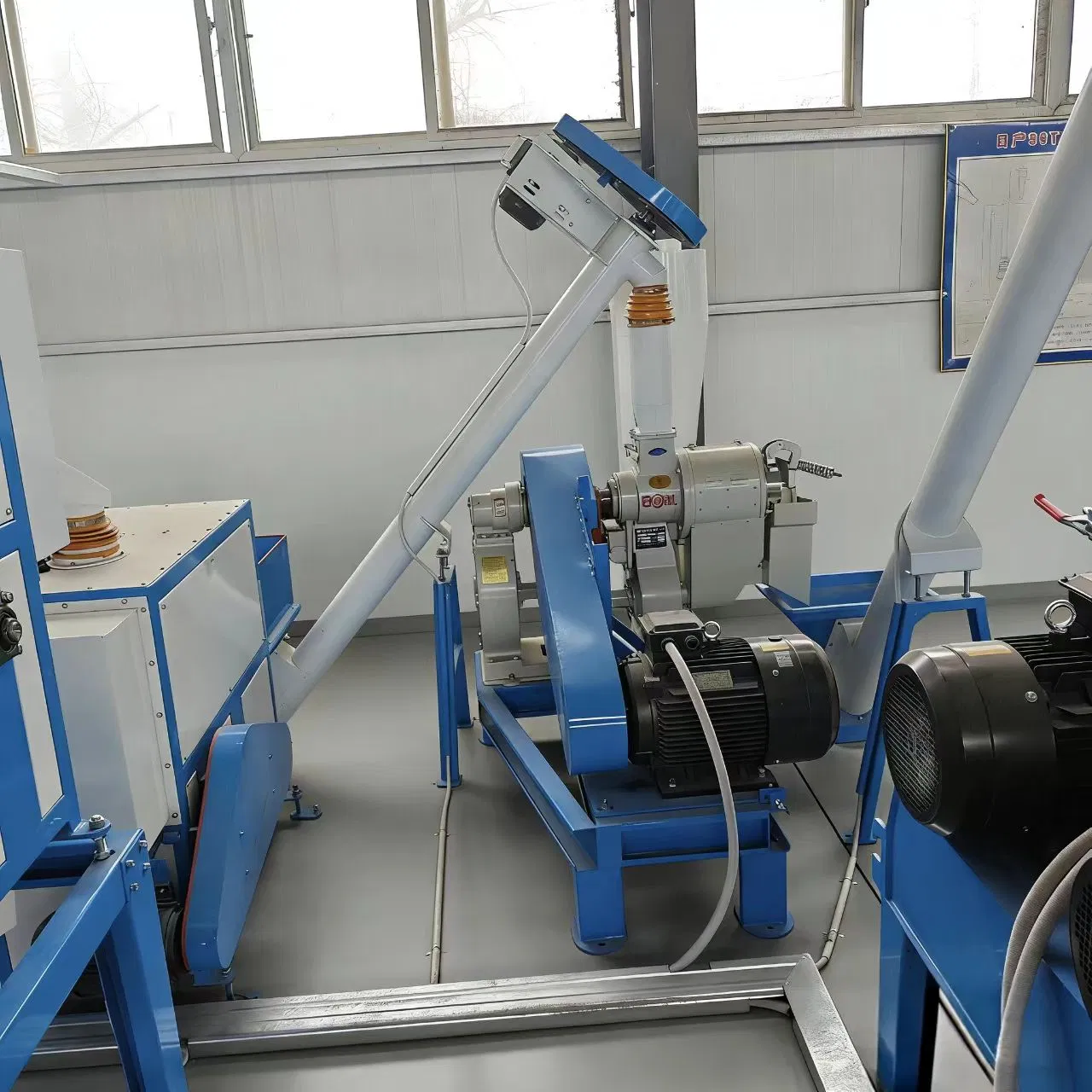 Small Factory Use High Efficiency Steady Supply Suitable for African Regions Corn Flour Special Small Production Line