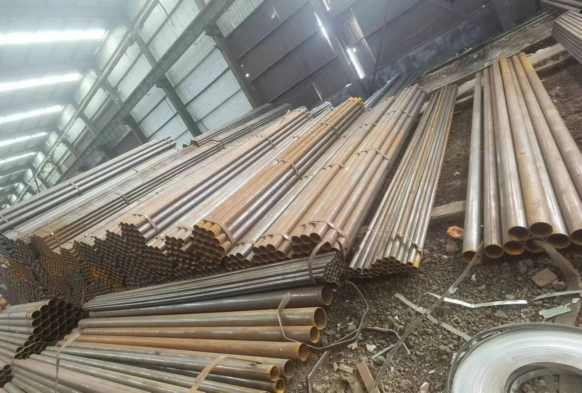 China Manufacturing Seamless Hot-DIP High Toughness Seamless Steel Tube for Drainage Engineering