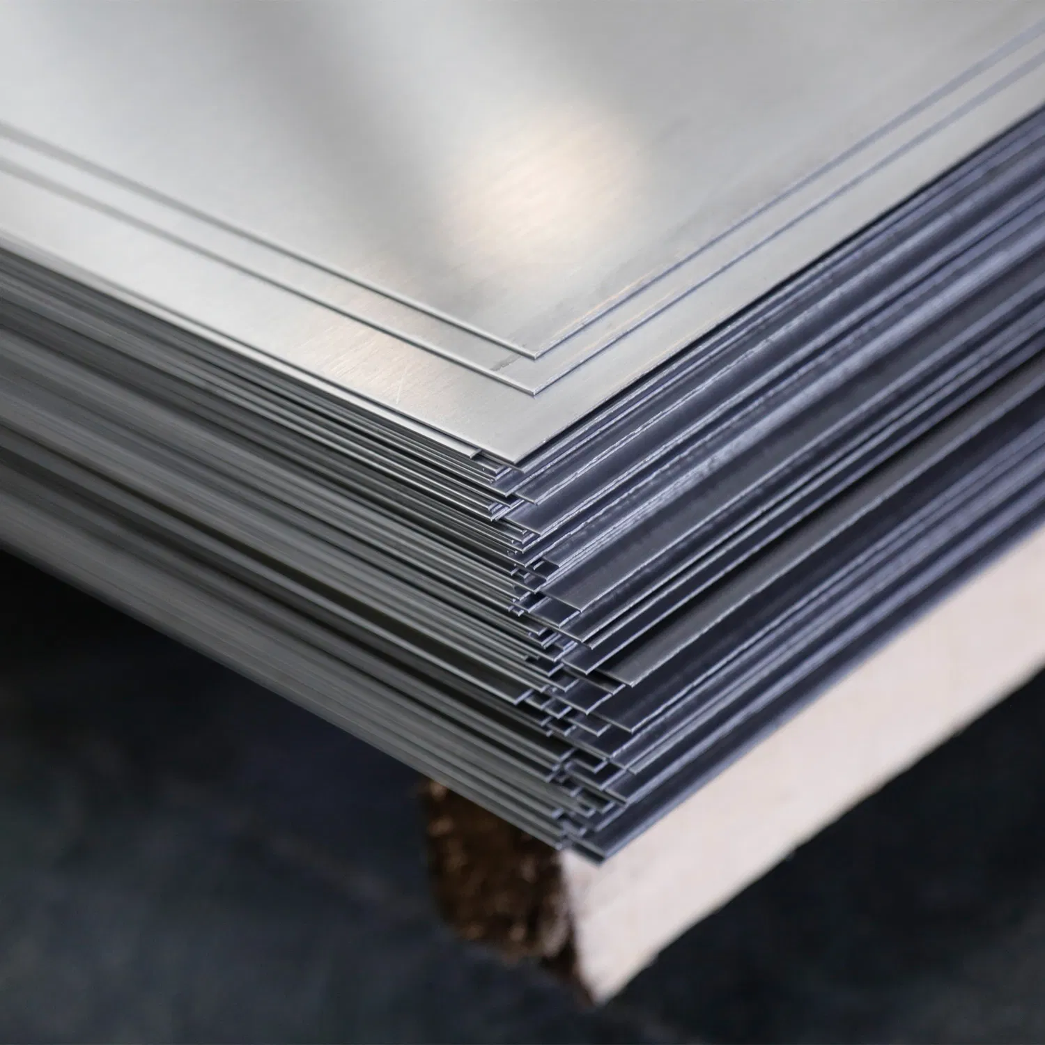 ASTM-A240 304 316 316L DIN 1.4301 1.4401 1.4404 Hot/Cold Rolled Ss Plain Plate Stainless Steel Sheet for Building Material