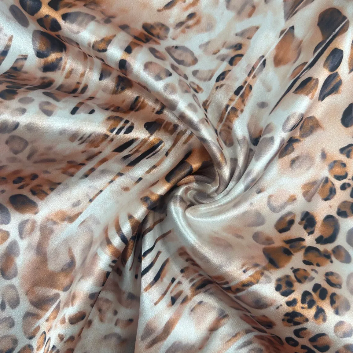 Skin Friendly Non Irritating Hypoallergenic Medical Garment Satin