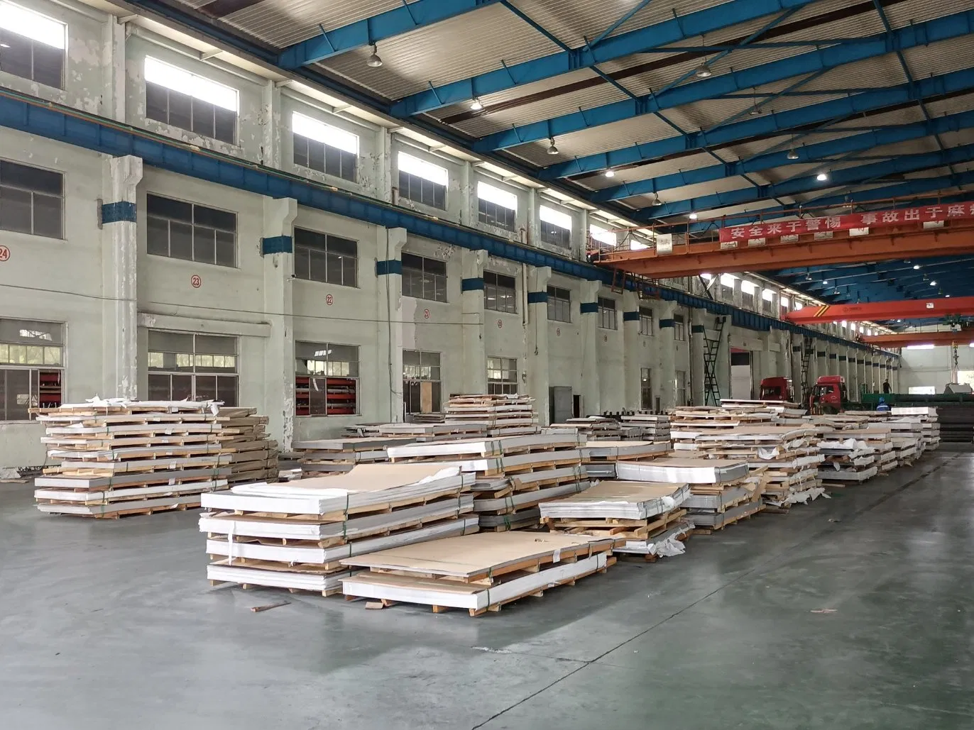 ASTM SA240m 321 304 304L Cold Rolled 201 202 Iron Customized Size 316L 316ti 0.3mm-3.0mm Thickness 2b Ba Mirror 321 Stainless Steel Plate Facory