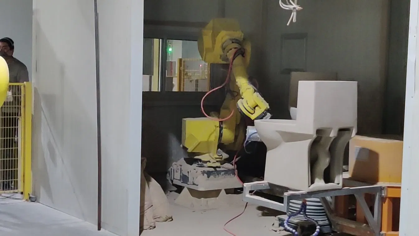 Innovate Robotic Polishing Working Station Auto Repairing Green Base System