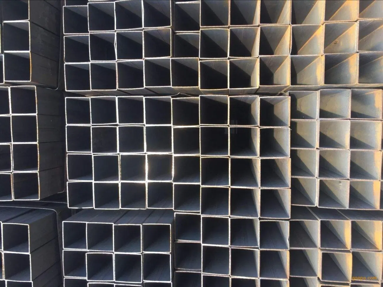 State-of-The-Art Technology Carbon Steel Seamless Pipe with ISO 9001 Certification