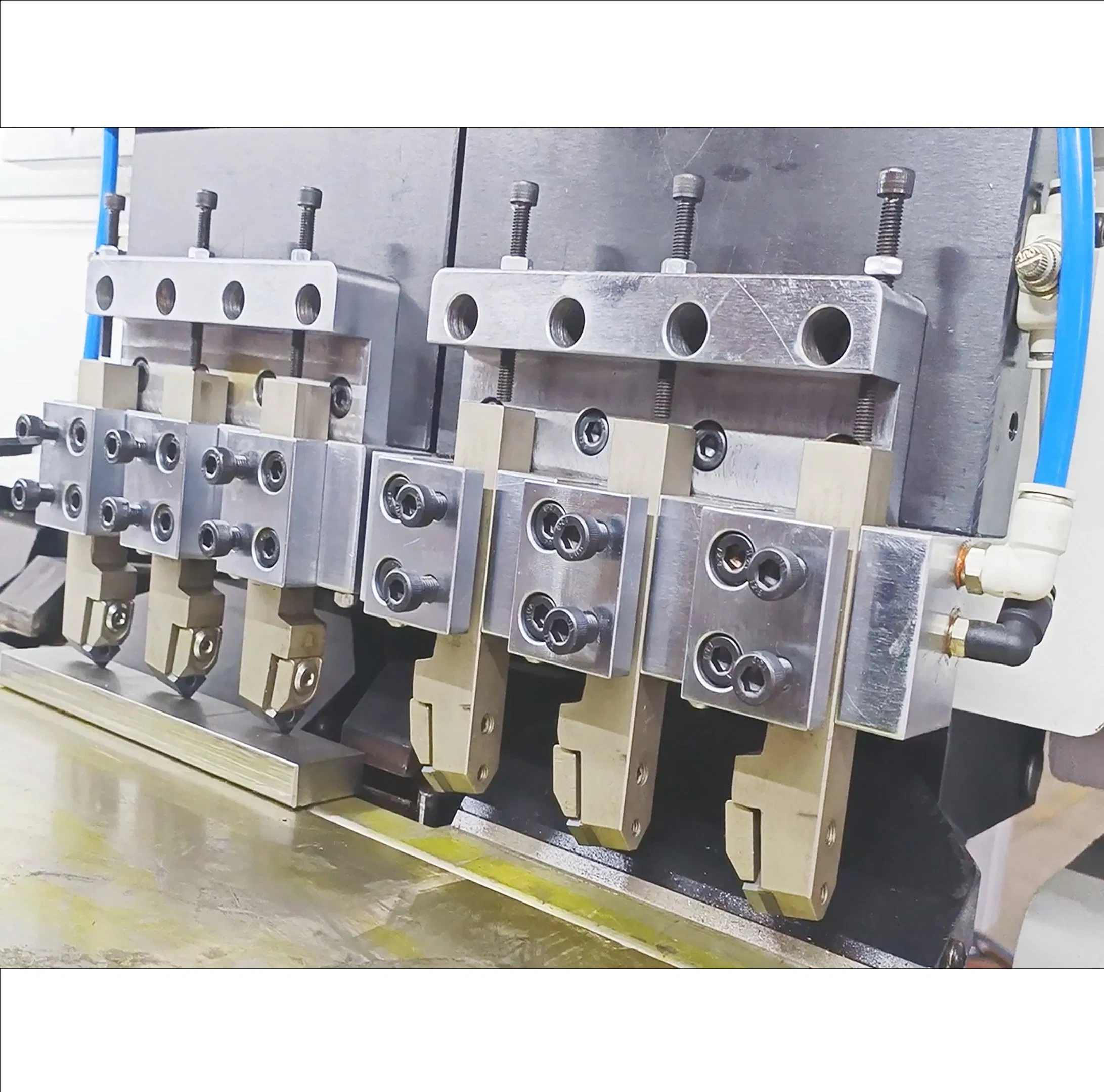 Architectural Metalwork Specialist: Precision V Groover Slot Press Cut Machine for Decorative Panels