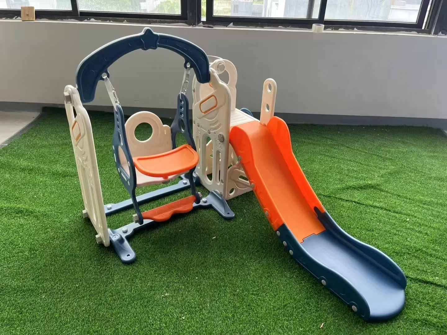 Equipamento de Amusemento ao Ar Livre em Plástico: Brinquedos para Crianças com Segurança em Playground
