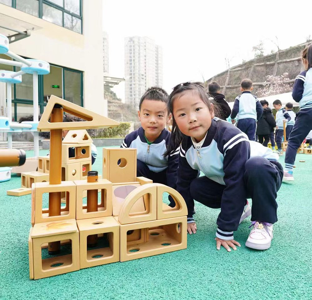 O Brinquedo Perfeito para Pequenos Arquitetos: Blocos de Construção de Grande Tamanho para Jardim de Infância
